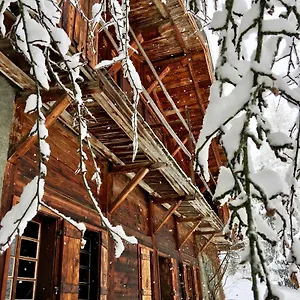  Hotel Arthaus Megève